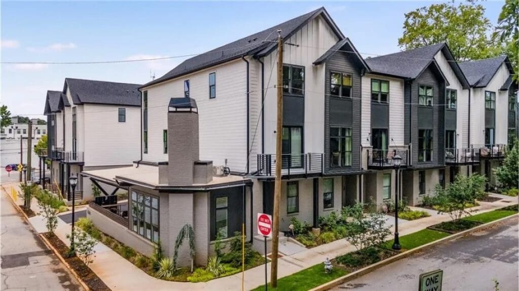 026_VS-corner-clubhouse-min